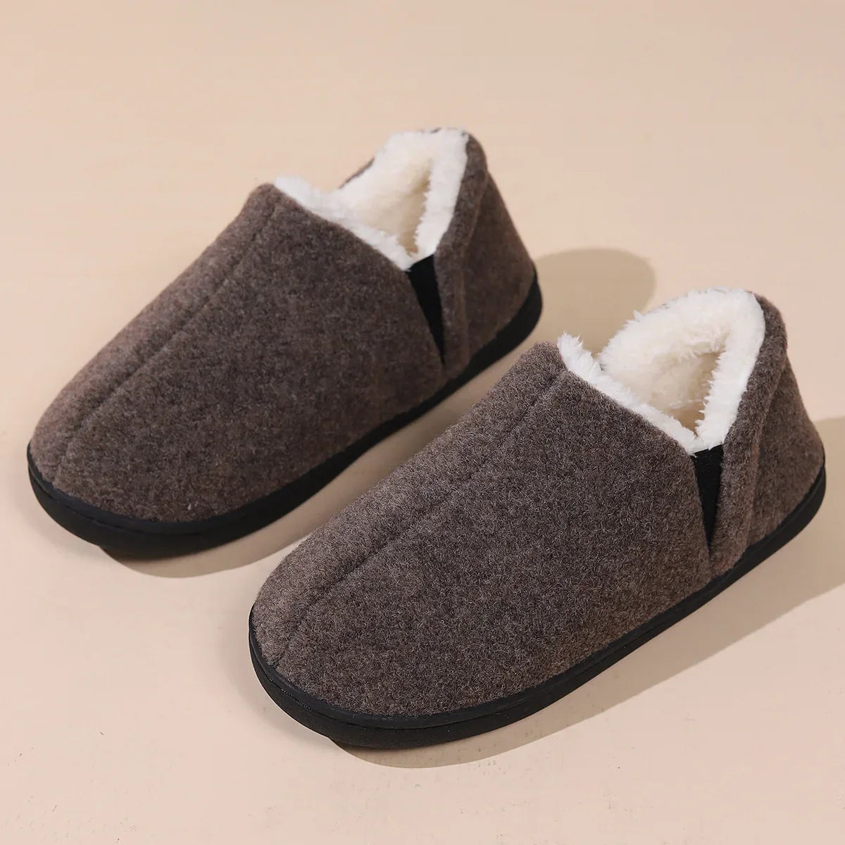 Pantoufles Douillettes Uni-Sexe en Peluche