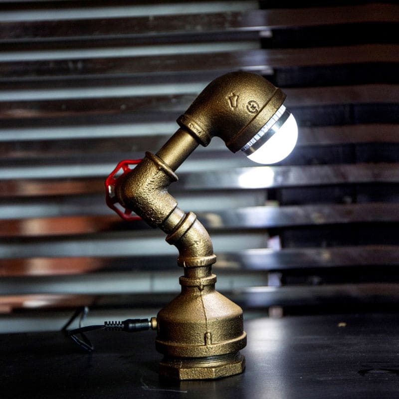 Lampe robot steampunk en laiton à interrupteur manette