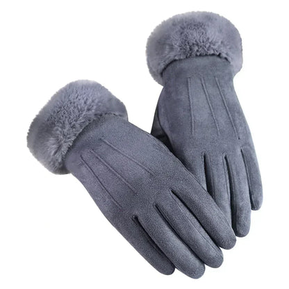 Gants en daim tendance au design moderne