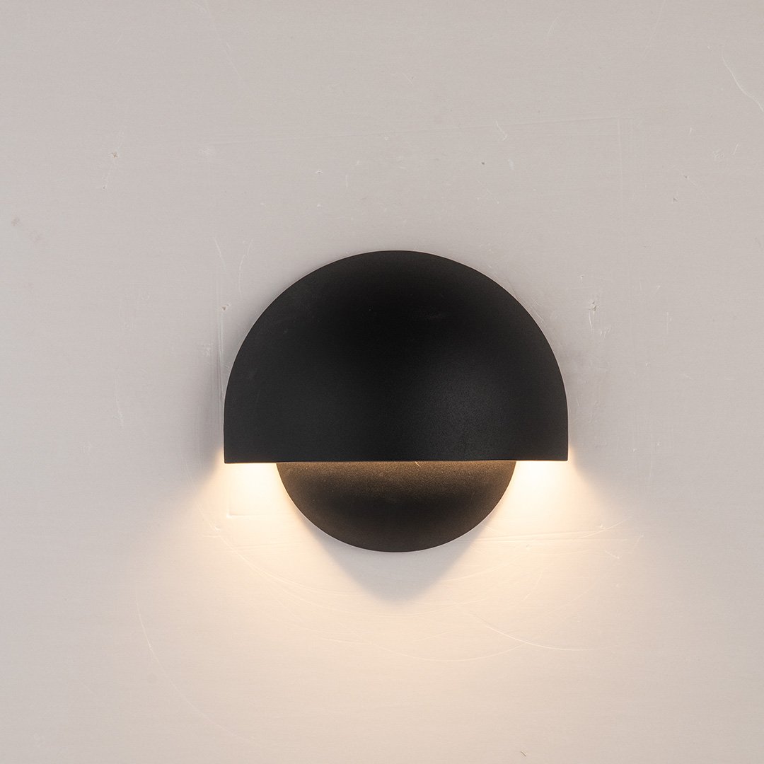 Luminaire LED Extérieur Robuste avec Éclairage Doux